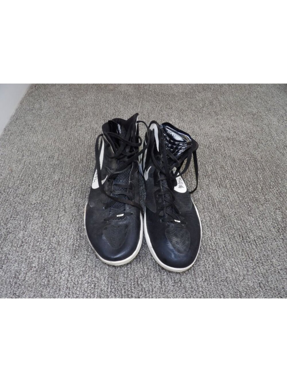 Nike Hyperdunk 2011 Mens Basketball Shoes Black/White Size 17 Signed Jeff Pender
